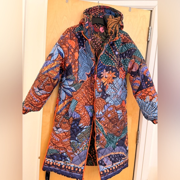 FARM Rio Reversible Multicolor Puffer Jacket. - Picture 2 of 8